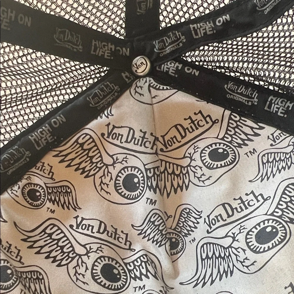 Von Dutch Black and White Logo Cap - Picture 8 of 13